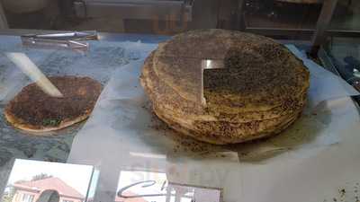 Charlie's Pizzeria & Bakery