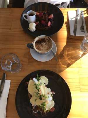 The Pickers Union Cafe