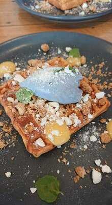 The Pickers Union Cafe