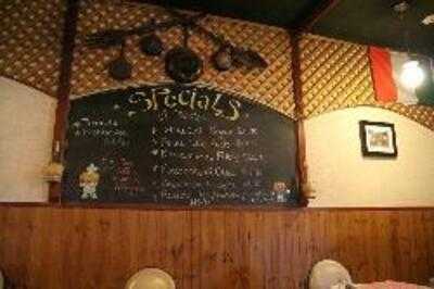 Donatella's Alfresco Ristorante Pizzeria