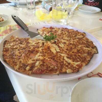 Casa Mia Cafe & Restaurant