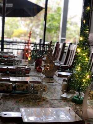 Paddy Malone's Irish Bar & Restaurant