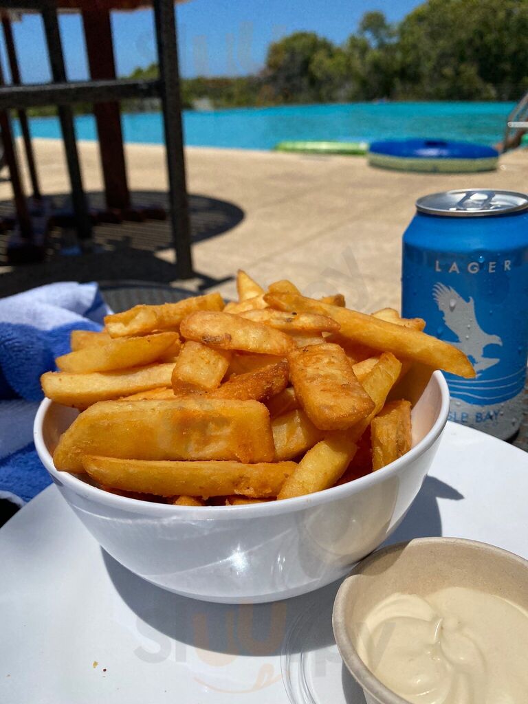 Other Side Of The Moon Restaurant & Bar