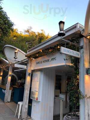 Cafe Le Monde