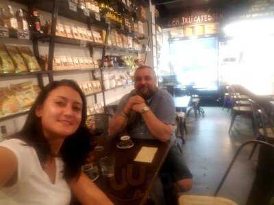 48h Pizza E Gnocchi Bar Elsternwick