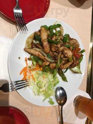 Bau Truong At Mounties