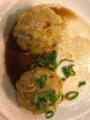 Hung Sahn Seafood & Barbeque Restaurant