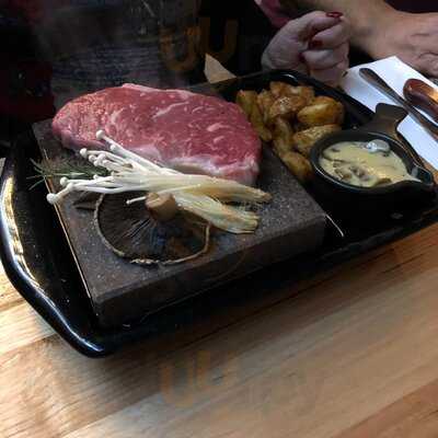 Mr Brooks Stonegrill & Bar