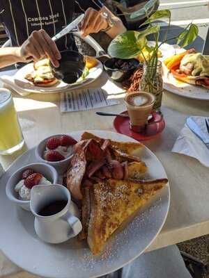 Montmartre By The Sea