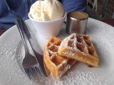 Pancakes In Paradise