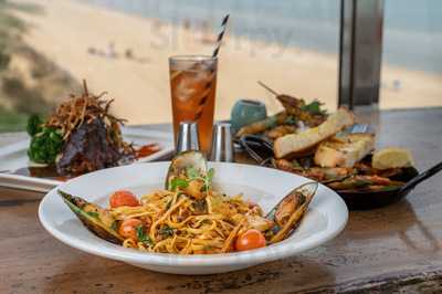 Beach St Garden Gallery & La Bel Amici Cafe