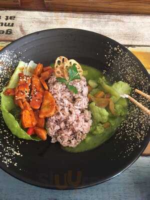 Applecross Kitchen Table