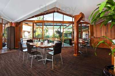 Julie-anna Restaurant