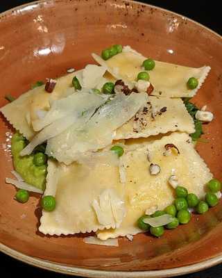 Ginger Annie Bar And Restuarant