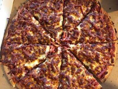 Crown Pizza Cranbourne North