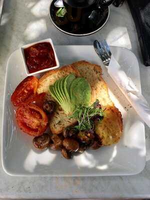 Quarry Hill Cafe & Larder