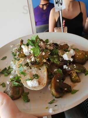 Lucky Bat Cafe & Pizzeria