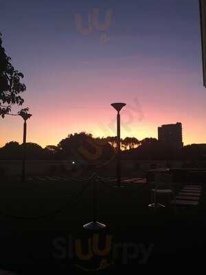 Speaker's Corner Cafe