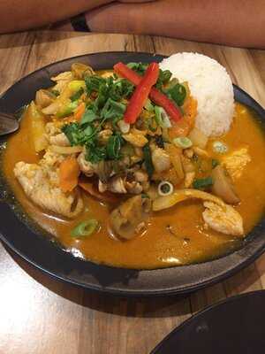 Lemongrass Thai On Sundale