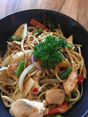 Lemongrass Thai On Sundale