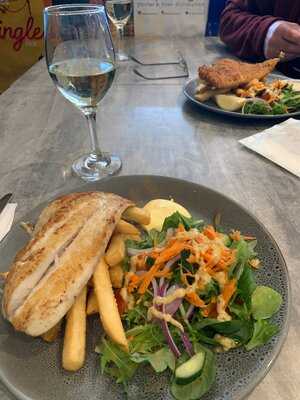 The Loungeroom On James