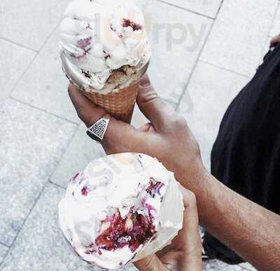Royal Copenhagen Ice-creamery
