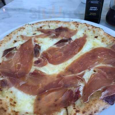 Woodstock Pizzicheria