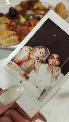 Pizza Hut Kirra Restaurant