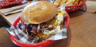 Ivy Cafe & Restaurant