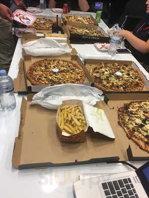 Crust Gourmet Pizza Bar