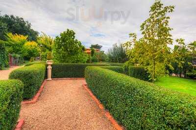 Commercial Hotel Kingston