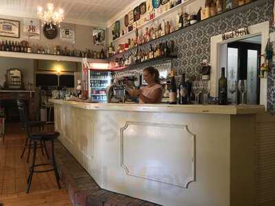 Commercial Hotel Kingston