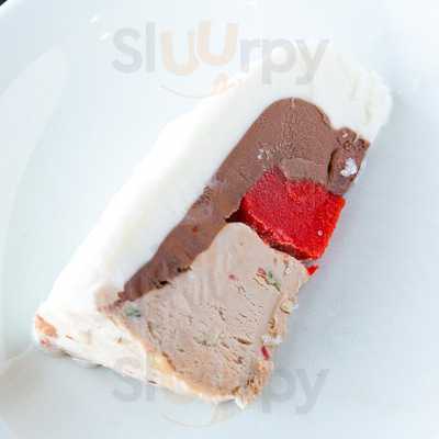 Adriano's Pizza & Pasta