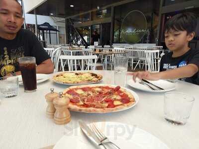 Frankie's Pizza Joint