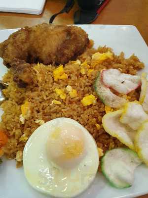 Ayuriz Cafe Restaurant