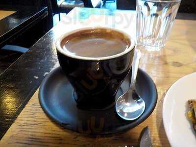 Maddox Licensed Cafe & Bar