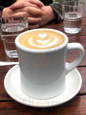 Stand & Deliver Cafe