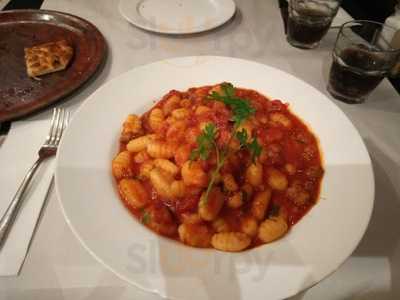 Angelo's Traditional Pizzeria Restaurant