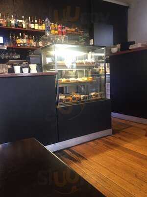 Bean & Base-cafe & Bar