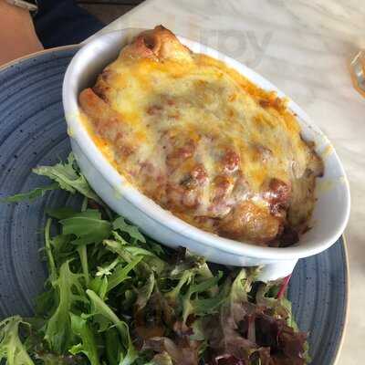 Surf Club Restaurant