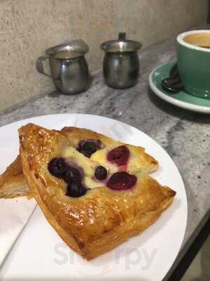 Noosa Hot Bread Shop