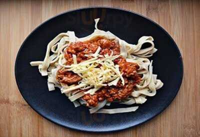 Little John Pizza, Pasta And Liquor