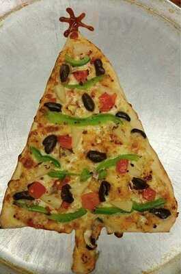 Kokoz Pizza & Double Dogs