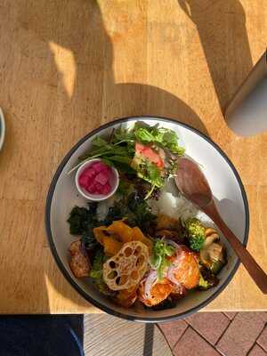 Old Sisters Eatery & Cafe