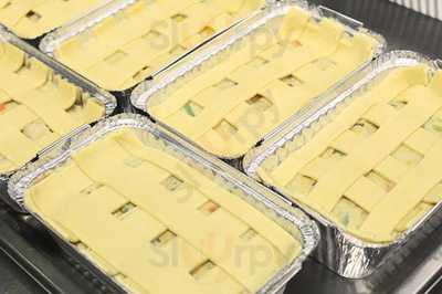 Hank Marvin Cafe Restaurant