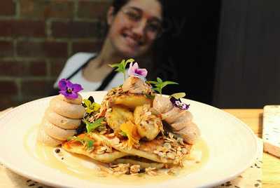 Hank Marvin Cafe Restaurant