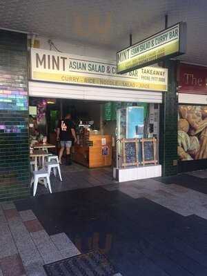 Mint Asian Salad & Curry Bar