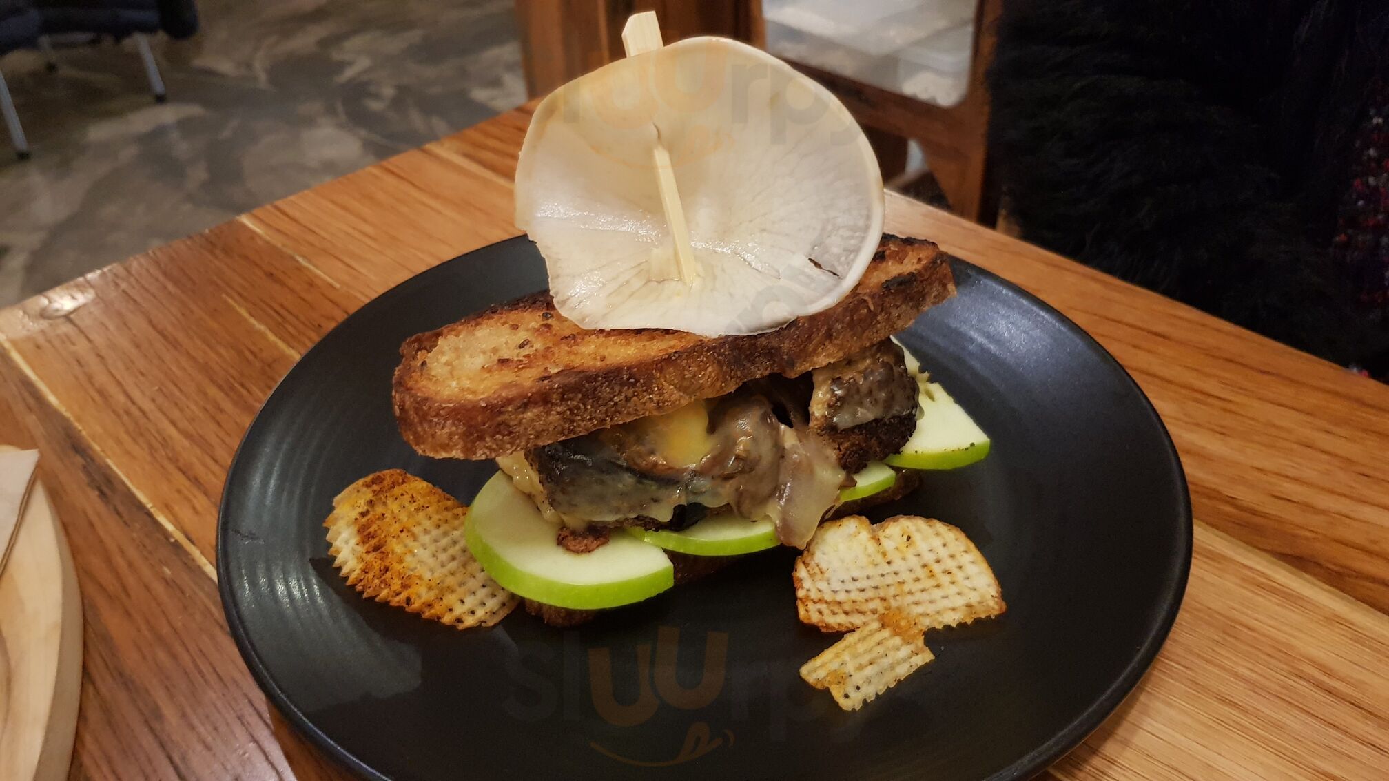 Smokey Jake's Neighbourhood Bbq