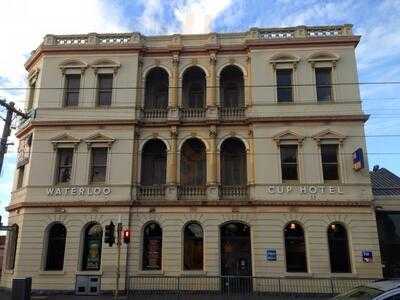 Waterloo Cup Hotel