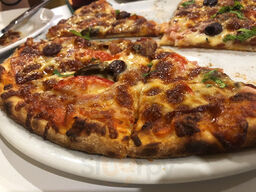 Solleys Woodfired Pizza